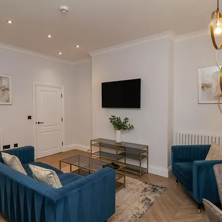 The Salisbury 2 Bedroom Deluxe * سكرابورو