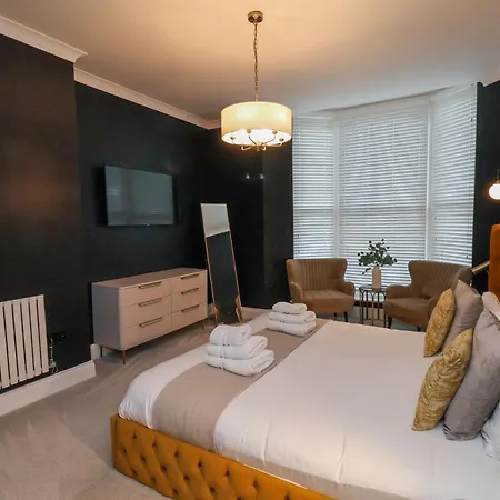 The Salisbury 2 Bedroom Deluxe Scarborough