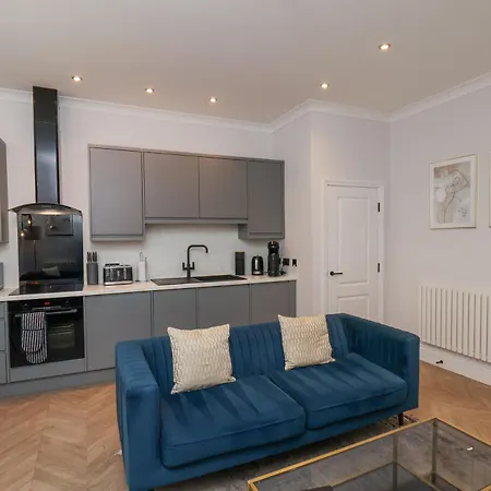 The Salisbury 2 Bedroom Deluxe Scarborough